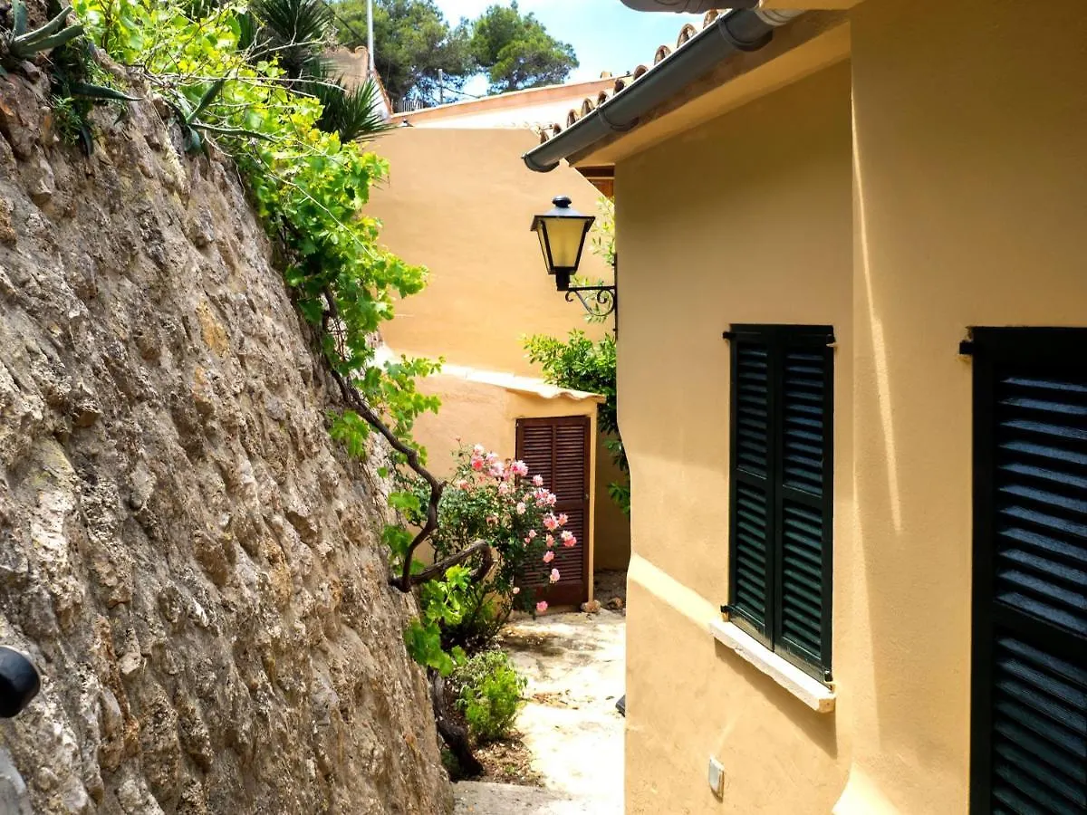 The House Above The Sea Banyalbufar Villa